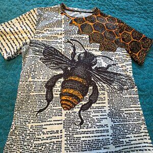 Graphic Bee Print Unbranded Casual Short Sleeve T-Shirt Size XXL (Fit XL)